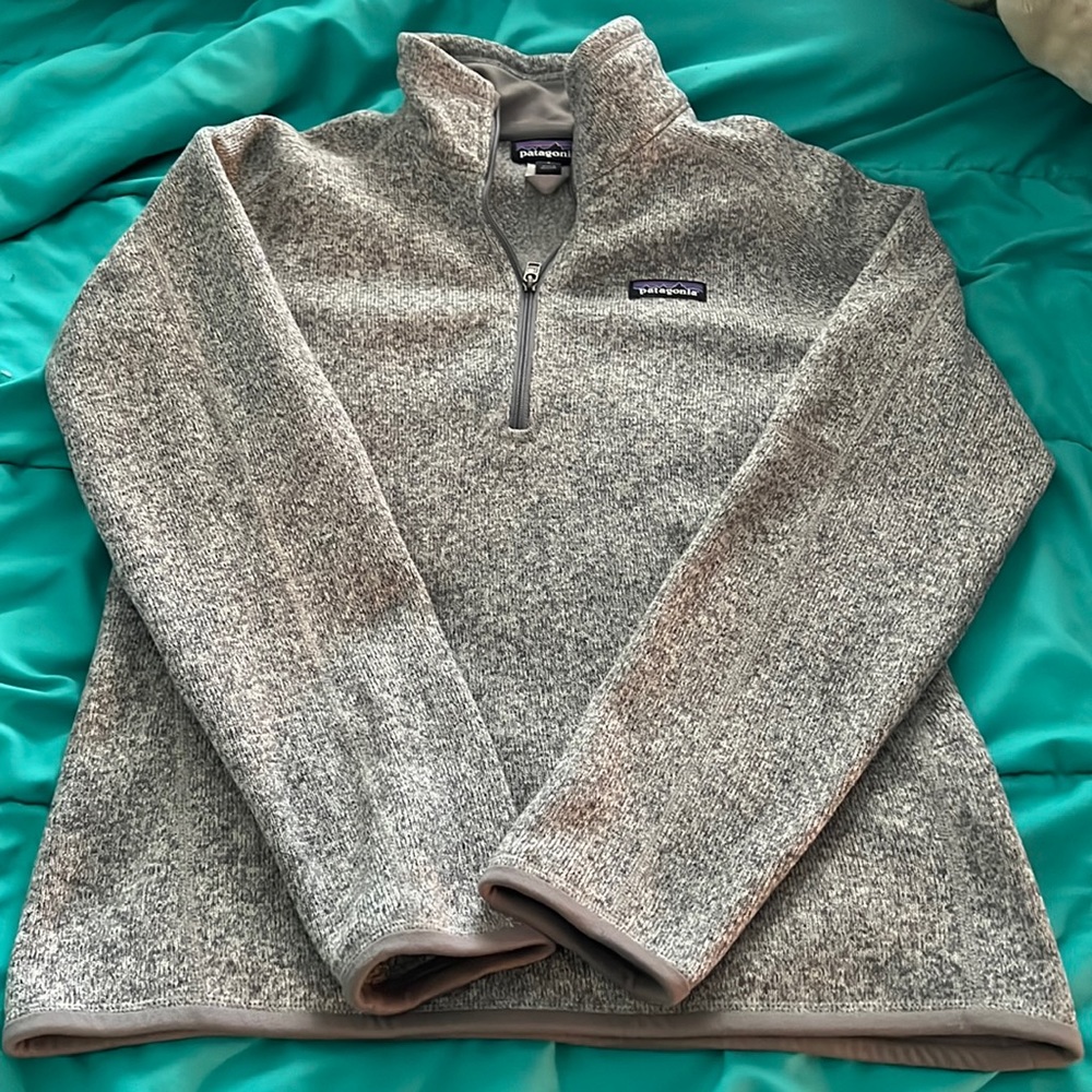 Patagonia 1/4 Zip Pull Over Sweater